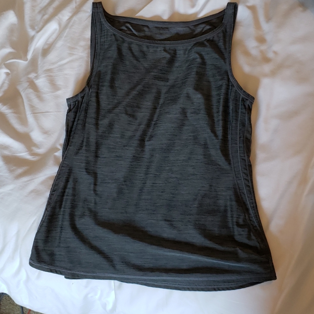 Lululemon gray work out tank top